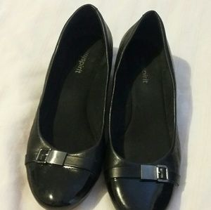 PATENT LEATHER BLACK SHOES